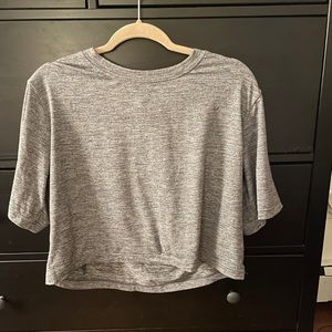 Workout crop top never worn